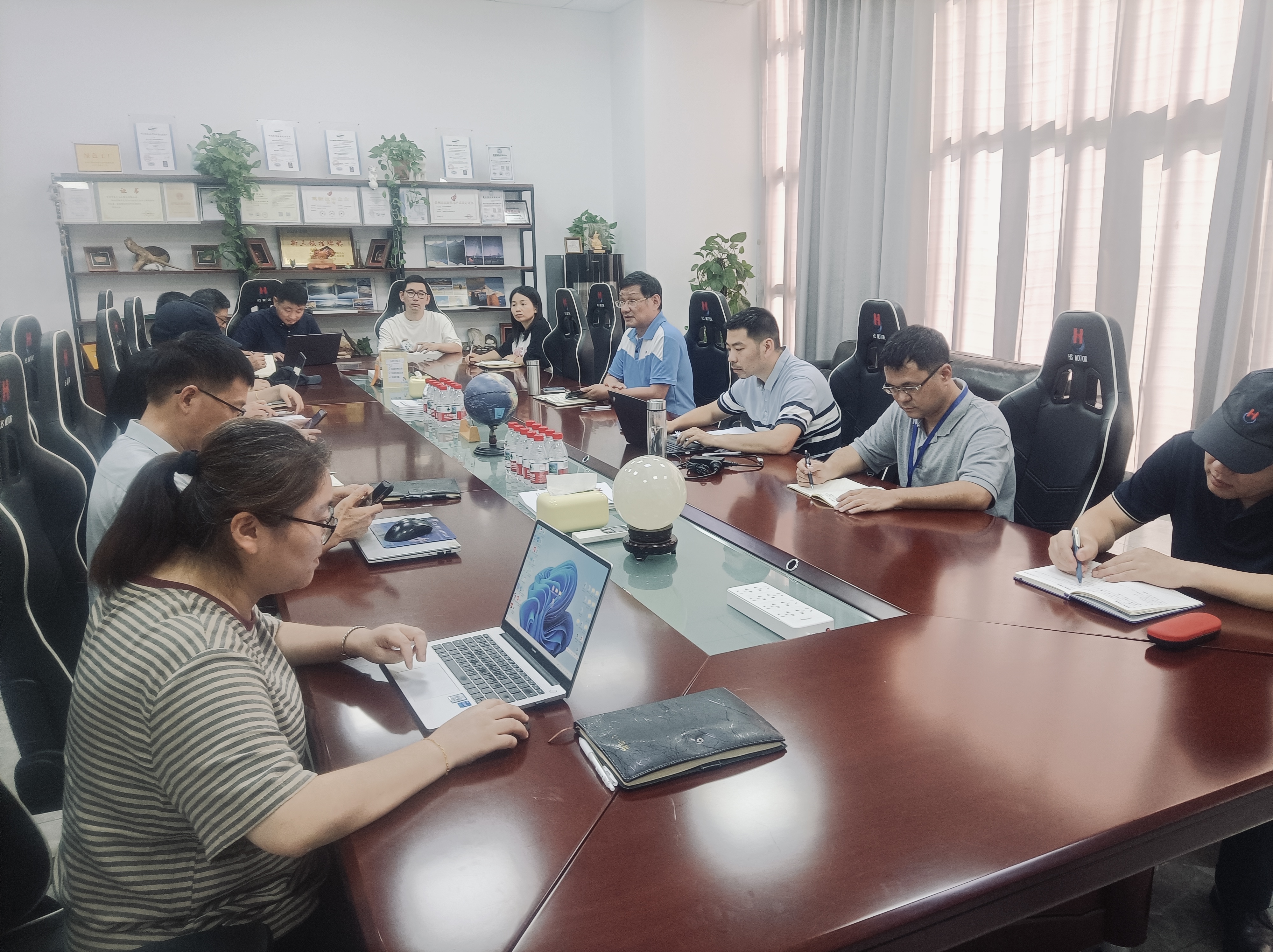 The company successfully passed the first supervisory audit of ISO 14001 and ISO 45001, demonstrating the dual standards of environmental protection and occupational health and safety management.